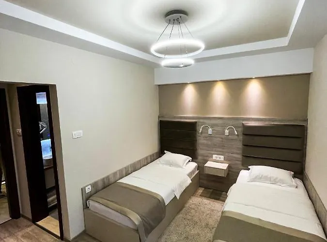 Готель Hotel Holiday Подгориця