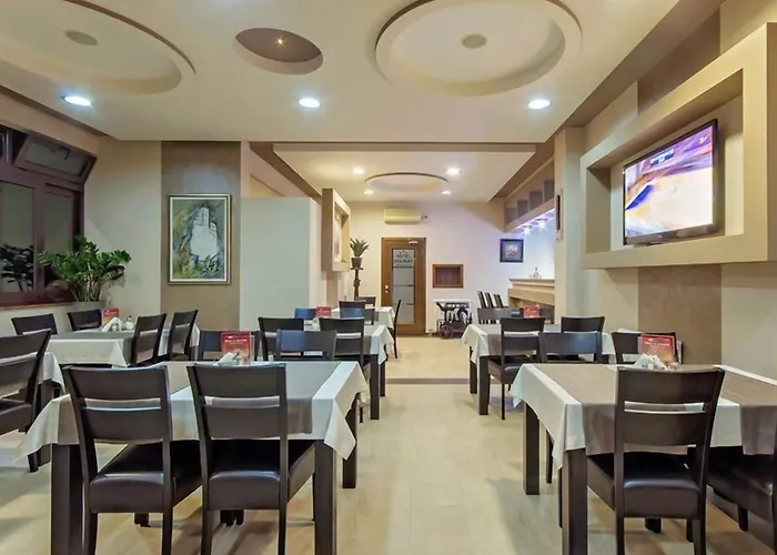 Готель Hotel Holiday Подгориця