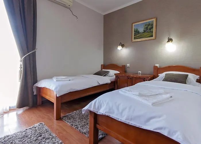 Готель Hotel Holiday Подгориця