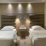 Hotel Holiday Hotel 4*