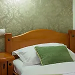 Hotel Holiday