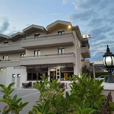Hotel Holiday 波德戈里察