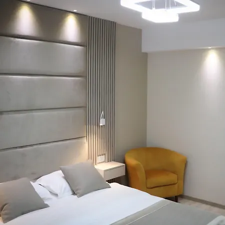 Hotel Holiday 4* 波德戈里察