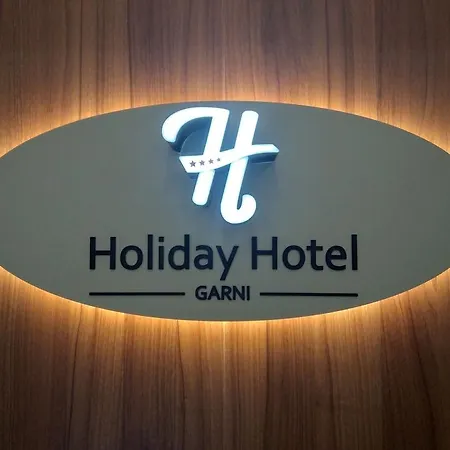 Hotel Holiday 호텔 포드고리차