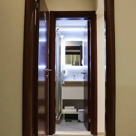 Hotel Holiday