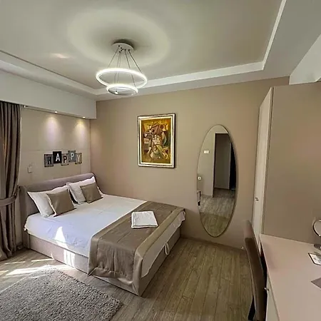 Hotel Holiday