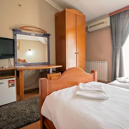 Hotel Holiday Hotel 4*