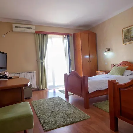 호텔 Hotel Holiday
