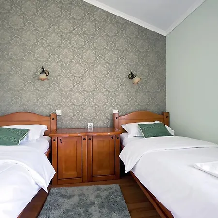 Hotel Holiday 波德戈里察