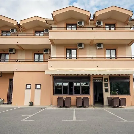酒店 Hotel Holiday