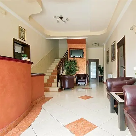 Hotel Holiday 4*