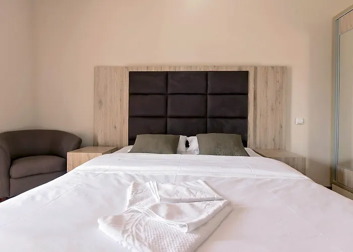 Hotel Holiday Hotel 4*