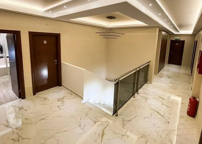 Hotel Holiday Podgorica