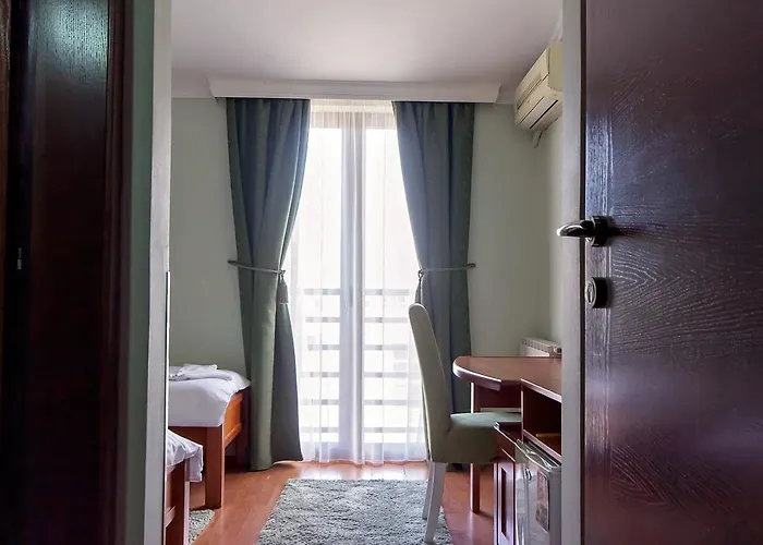 Hotel Holiday 4* Podgorica